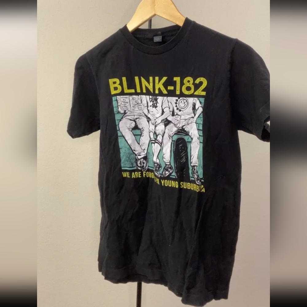 BLINK 182 size small